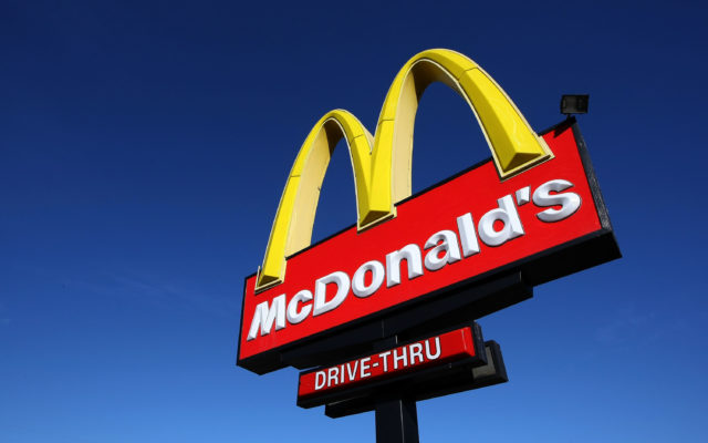 Woman threatens to rob McDonald’s for dipping sauces