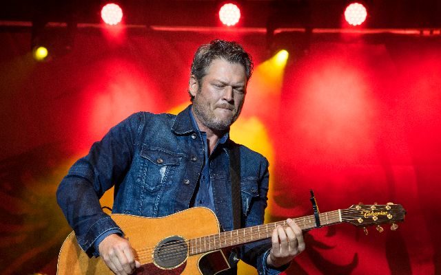 Blake Shelton Gets In On The #DeepCutsChallenge And Sings Wynonna!