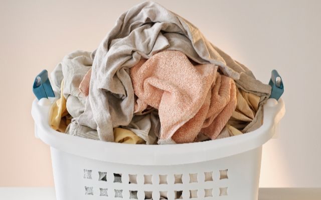 Laundry Stripping Is A Disgusting (Yet, Oddly Satisfying) Way To Get Your Linens Cleaner