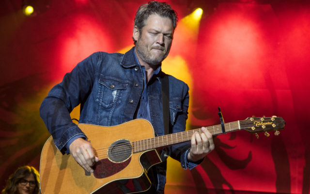 Blake Shelton has been performing an oldie (but goodie) on tour
