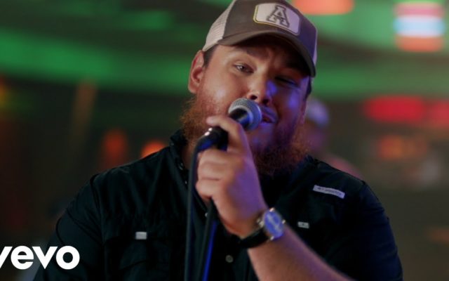 Luke Combs has tested positive for COVID