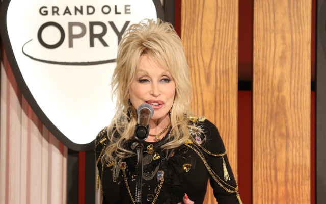 Would Dolly Parton turn down the Presidential Medal of Freedom?