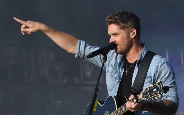Brett Young gave fans a nice surprise on social media this week