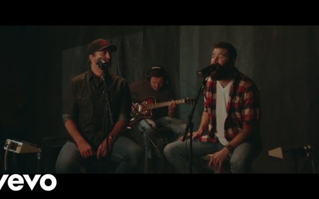 Jordan Davis & Luke Bryan dropped this acoustic version of “Buy Dirt” yesterday