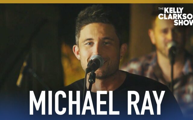 Michael Ray performs “Holy Water” for Kelly Clarkson